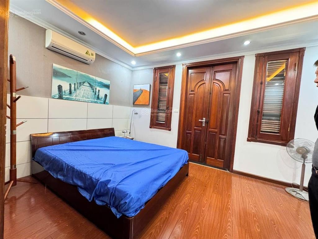 Bán gấp 5 tầng 117m2 kđt vĩnh hoàng