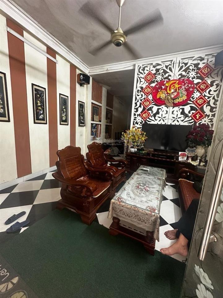 Bán nhà nguyễn ngọc vũ ô tô đỗ cổng