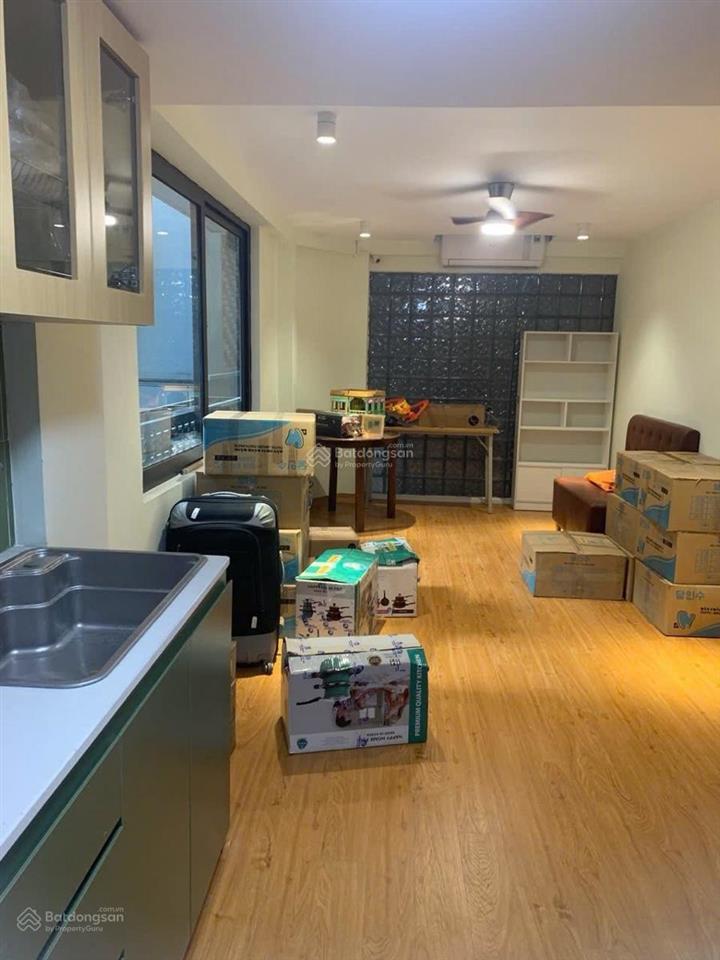 Bán gấp 51m2 6 tầng thang máy phố đội cấn