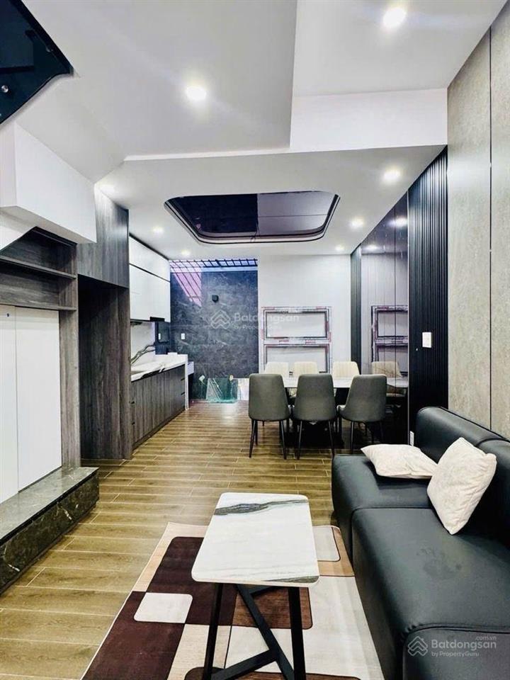Bán nhà trường lưu long trường thủ đức 53m2, 3 tầng, 4pn, đường ô tô quay đầu, giá 5  6 tỷ