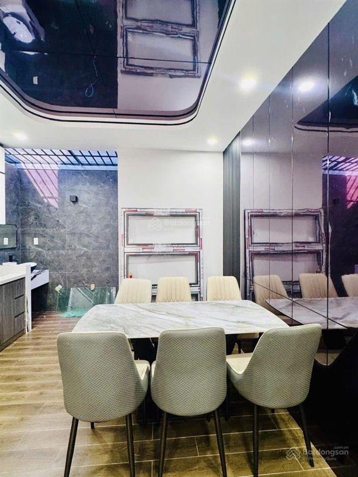 Bán nhà trường lưu long trường thủ đức 53m2, 3 tầng, 4pn, đường ô tô quay đầu, giá 5  6 tỷ
