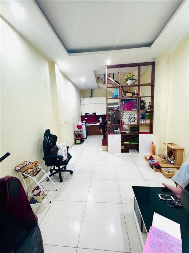 Bán nhà ngõ 105 doãn kế thiện, 30/35m²x 5 tầng, full nội thất ngõ thông, oto đỗ cửa.