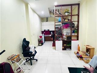 Bán nhà ngõ 105 doãn kế thiện, 30/35m²x 5 tầng, full nội thất ngõ thông, oto đỗ cửa.