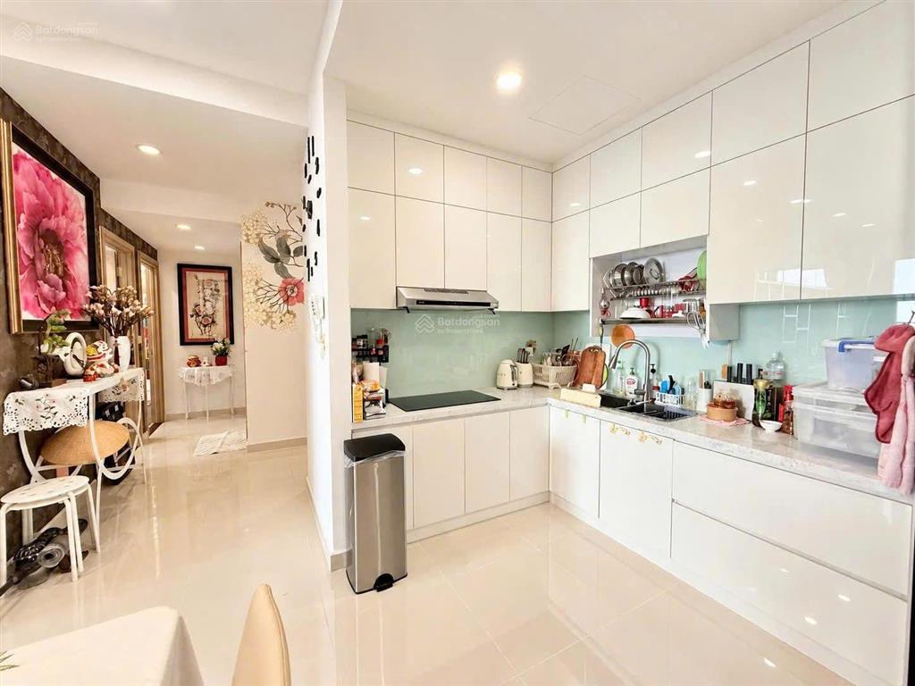 Cho thuê căn hộ 2pn2wc cc golden mansion, nội thất đẹp như hình, ở được ngay, gần sb tân sơn nhất.