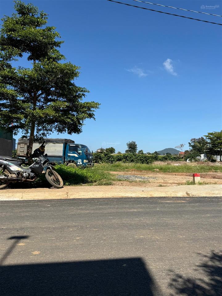 Bán đất tại nguyễn văn cừ, đức trọng, lâm đồng, 2 mặt tiền thổ cư toàn bộ giá 2,75 tỷ bao sổ sách