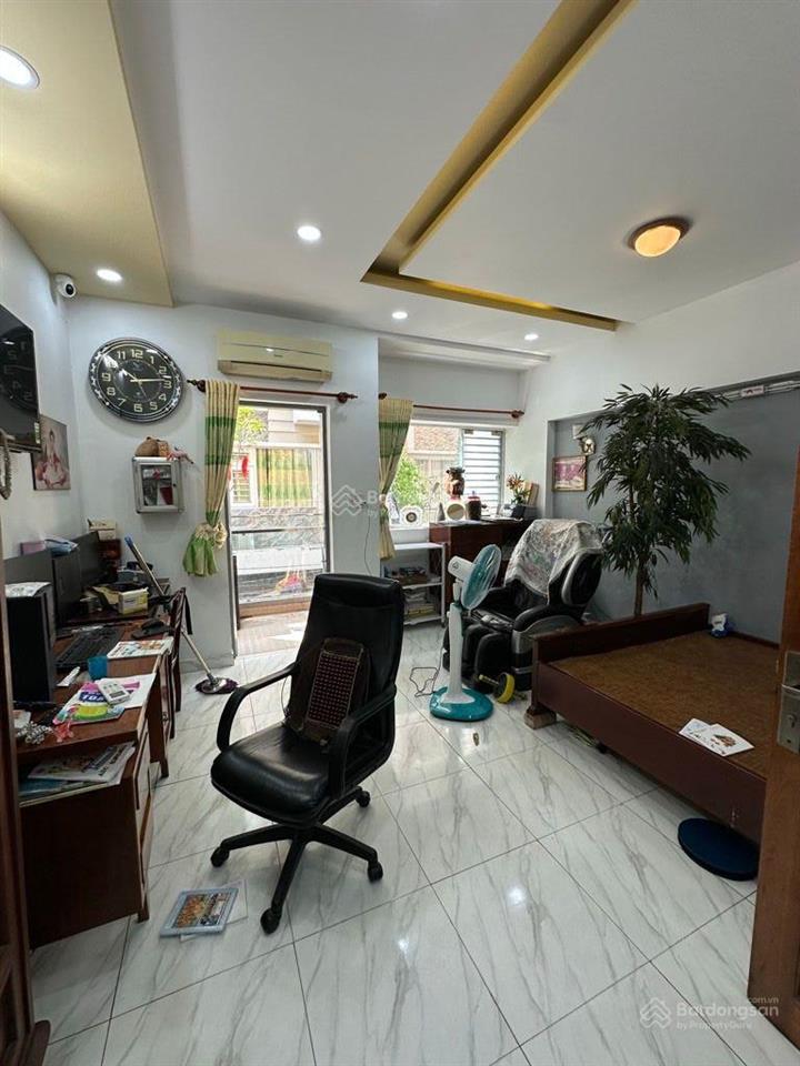 Nhà đẹp khu vip tên lửa  hẻm ô tô  giáp q6 3p ra aeon mall  4 tầng  dtsd  170m2  chỉ 7.3 t