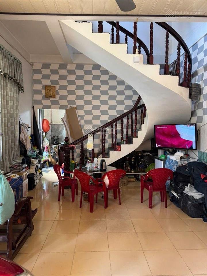 Nhà ngay đỗ công tường,tân phú. 2 mặt tiền trước sau,hẻm trước nhà 8m, 2p tới aeon mall tân phú.