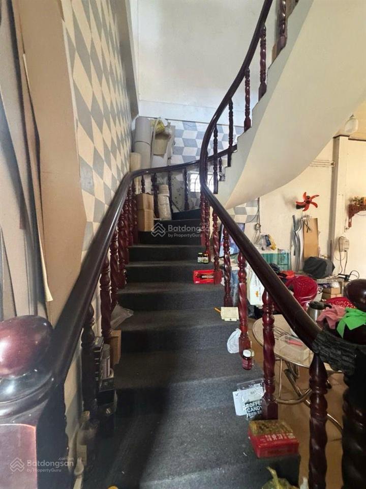 Nhà ngay đỗ công tường,tân phú. 2 mặt tiền trước sau,hẻm trước nhà 8m, 2p tới aeon mall tân phú.