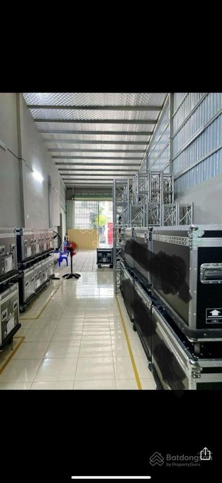 Tân hoáquận 11gần luỹ bán bích hẻm 2 xe tải tránhô tô ngủ trong nhàngang 4.8m x28chỉ 11 tỏi