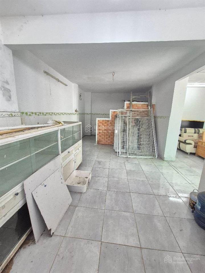 Mặt tiền đường số 2  lô góc  vị trí 5p qua aeon mall tân phú  tiện kinh doanh  95m2  3 tầng 