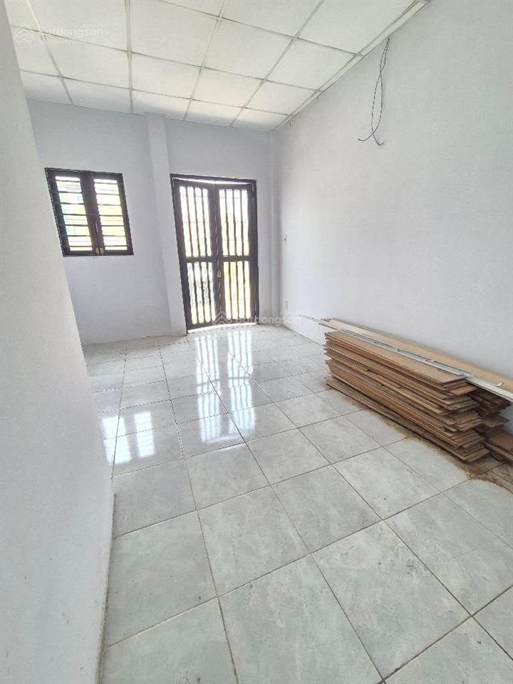 Mặt tiền đường số 2  lô góc  vị trí 5p qua aeon mall tân phú  tiện kinh doanh  95m2  3 tầng 