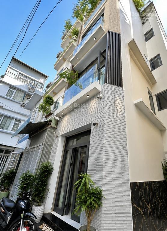 Trung tâm q5  ngay nguyễn trãi  trần bình trọng  4 tầng nở hậu gần 5m dtsd  139m2  chỉ 6.8 t