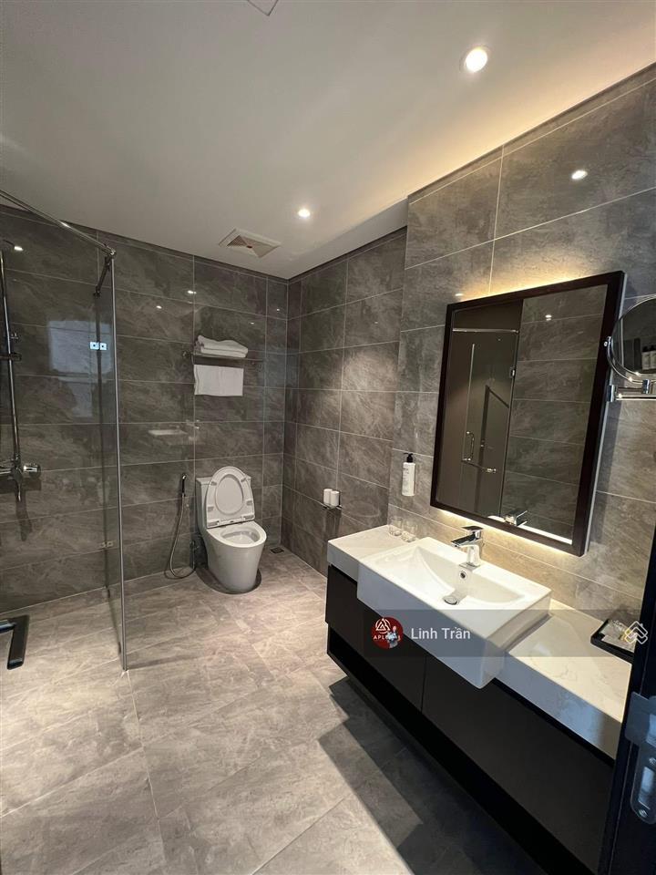 Chung cư sapphire hạ long. căn stu tầng cao view có biển full nội thất khách sạn 5 sao, chỉ 1tỷ6xx
