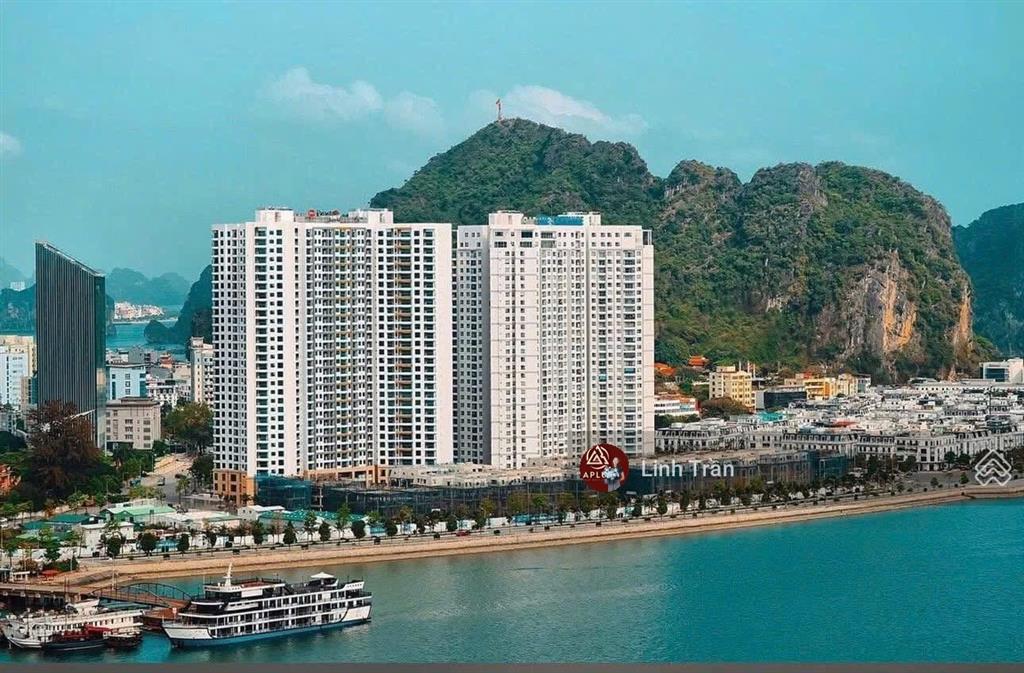 Chung cư sapphire hạ long. căn stu tầng cao view có biển full nội thất khách sạn 5 sao, chỉ 1tỷ6xx