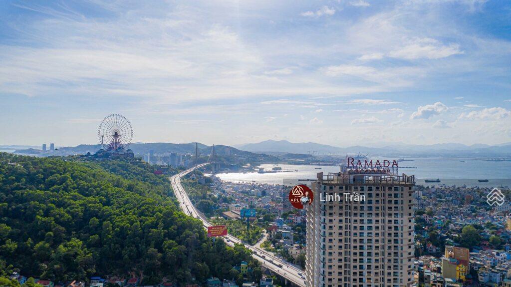 Chung cư ramada hạ long. căn 2pn + 2wc full nội thất. tầng cao view siêu thoáng. chỉ 2tỷ350tr