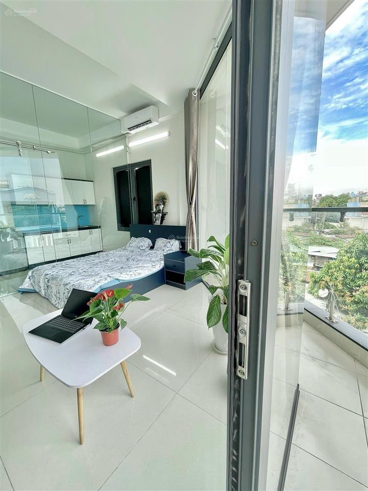 Cho thuê phòng trọ dạng 1pn ban côngtách bếp,38m2,ngay ngô đức kế,gần chợ bà chiểu,full nội thất