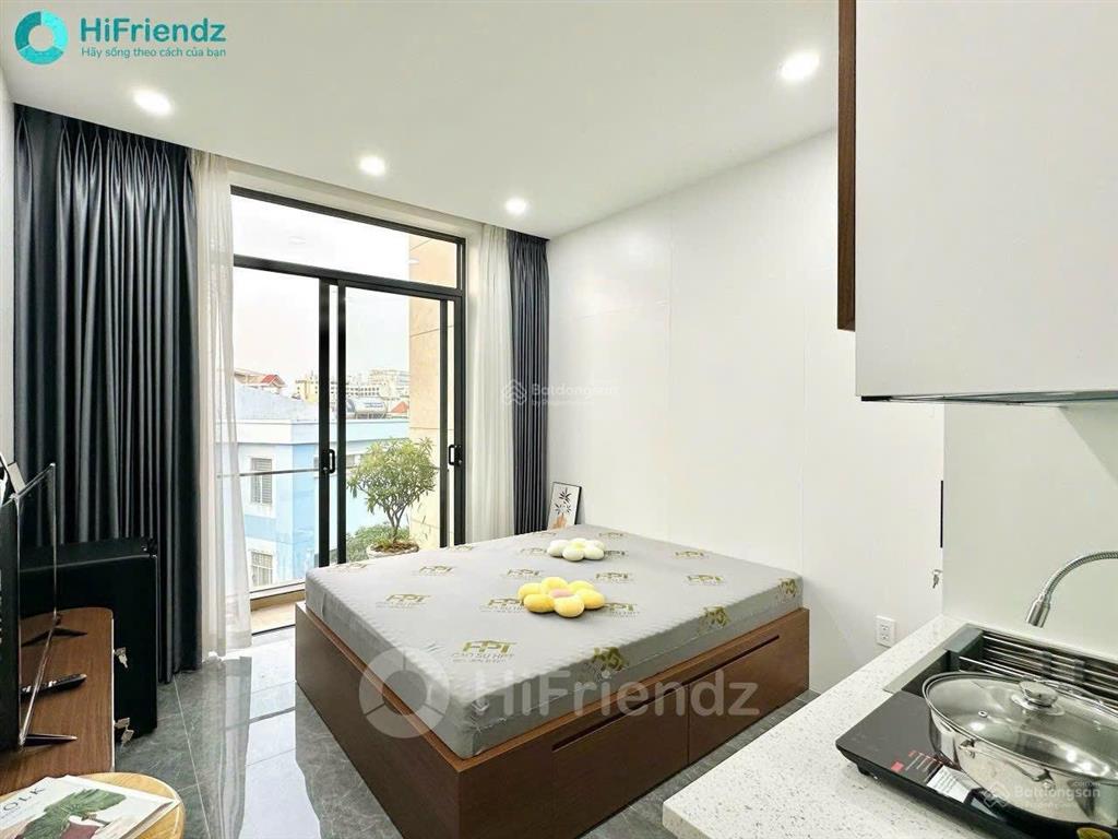 Studio ban công lớn,bếp xa,38m2,ngay phạm văn hai,full nội thất