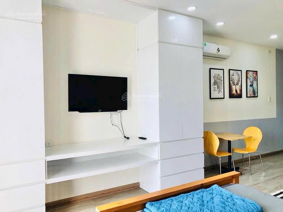 Cho thuê căn hộ dịch vụ ngay trung tâm bình thạnh,nguyễn văn đậu,ban công thoáng,full nội thất