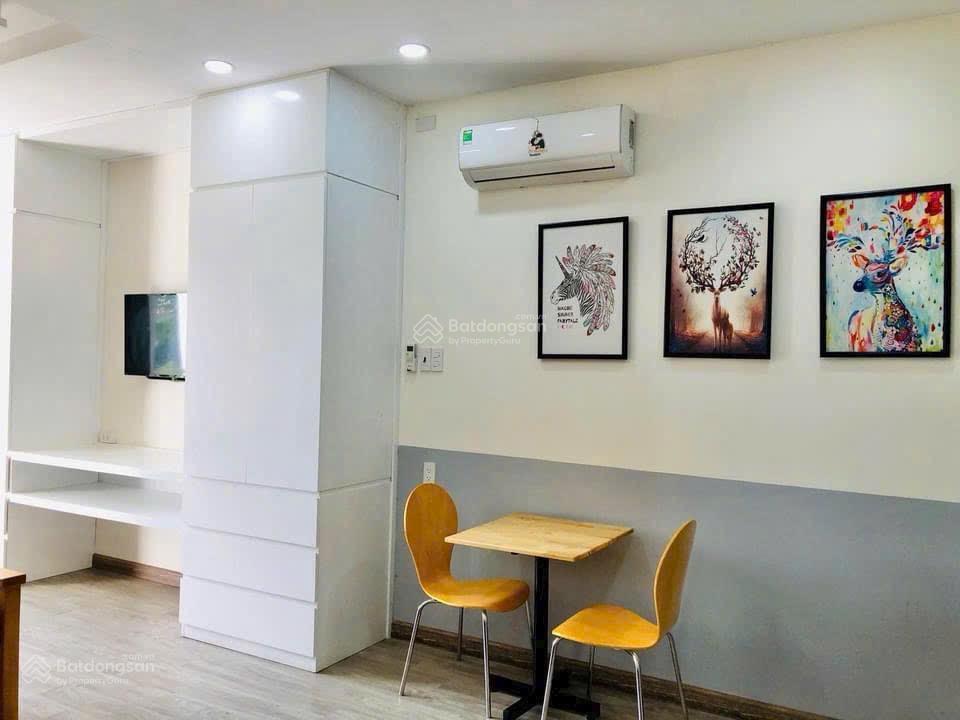 Cho thuê căn hộ dịch vụ ngay trung tâm bình thạnh,nguyễn văn đậu,ban công thoáng,full nội thất