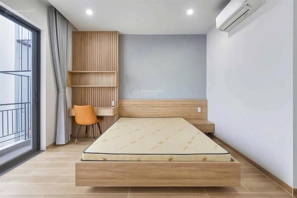 Cho thuê căn hộ dịch vụ gần chợ bà chiểu,q1,q3,qpn,ngay bùi hữu nghĩa,ban công,35m2,full nội thất