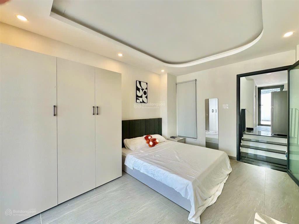 Cho thuê penthouses 1pn,2bancol,60m2,ngay phan xích long,gần ngã 4 phú nhuận,q1,q3,bt,full nội thất