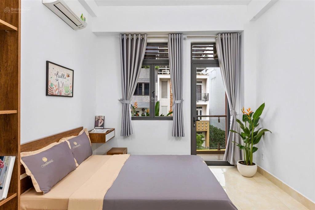 Cho thuê phòng ngay nguyễn hữu cảnh,gần q1,q2,ngã tư hàng xanh,full nội thất,35m2,cửa sổ ban công