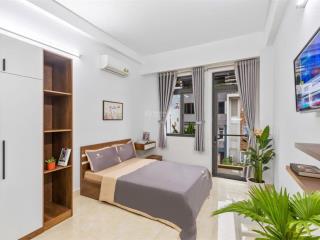 Cho thuê phòng ngay nguyễn hữu cảnh,gần q1,q2,ngã tư hàng xanh,full nội thất,35m2,cửa sổ ban công