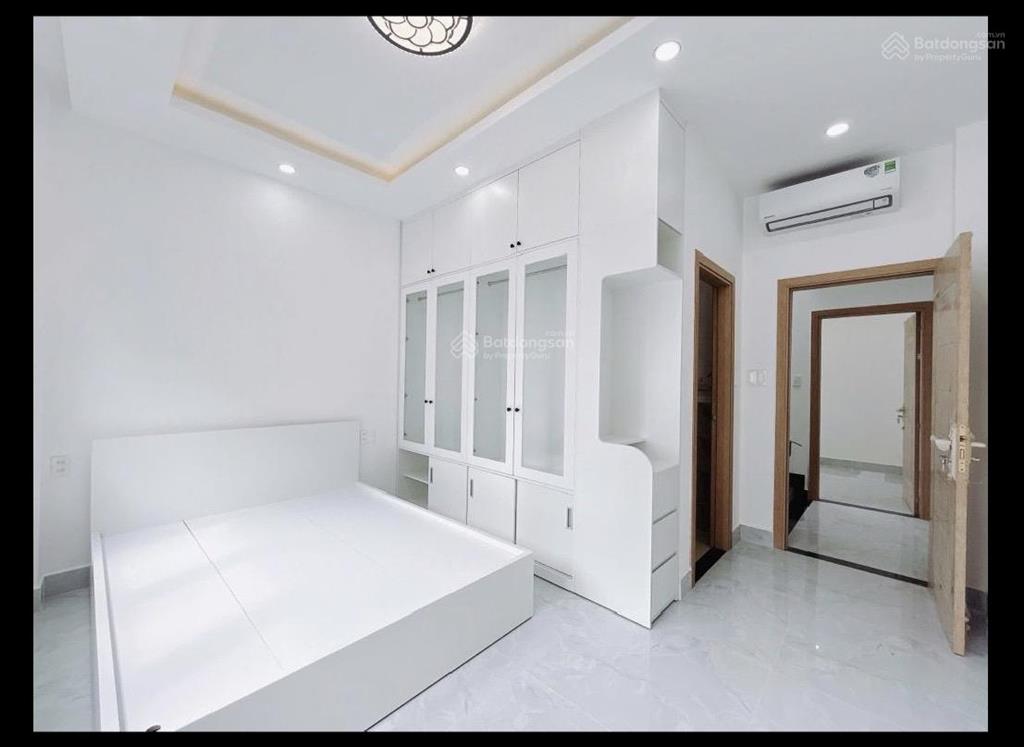 *bán nhà quận 7, 5 tầng , hẻm 6m , khu kiều đàm gần nguyễn thị thập,dt4,2x12,giá10,5tỷ