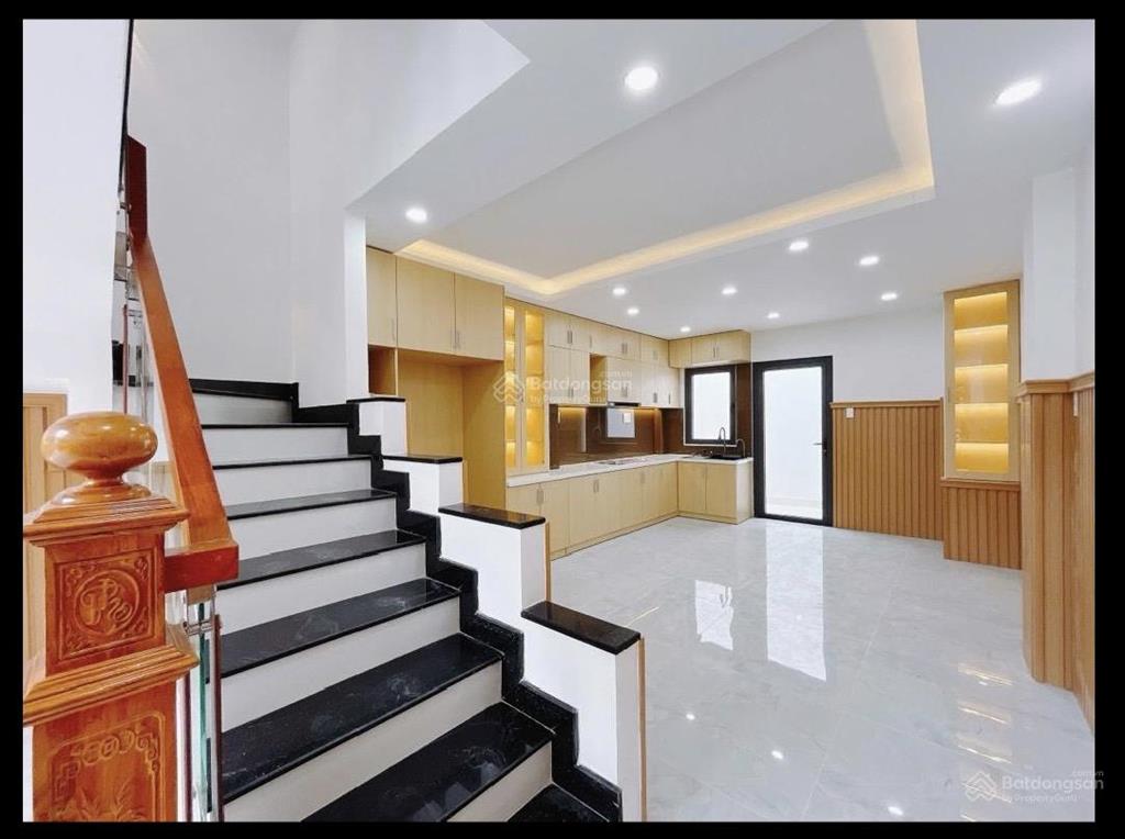 *bán nhà quận 7, 5 tầng , hẻm 6m , khu kiều đàm gần nguyễn thị thập,dt4,2x12,giá10,5tỷ