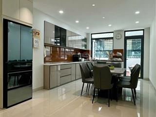 *vị trí độc tôn, 5tầng, có thang máy, quận 7, p.tân quy, 4x19, đường số rộng 20m, giá tốt 30 ty