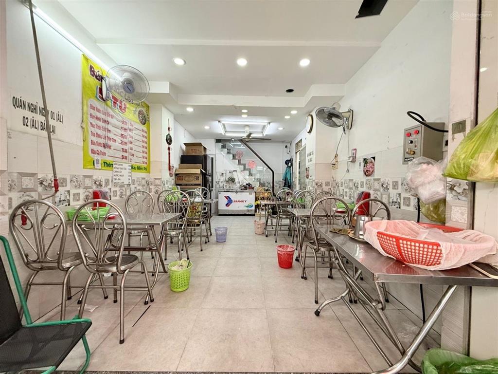 Bán nhà quận 4, 5 tầng, tôn đản, 40m2, sẵn dòng tiền, đường trước nhà 20m, giá 9,7 tỷ