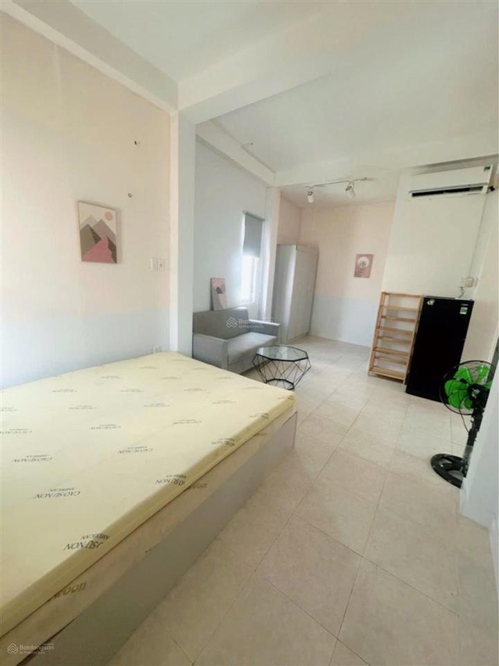 *bán nhà quận 4, tôn đản , đường 3m, 5 tầng, 40m2, giá 4tỷ25