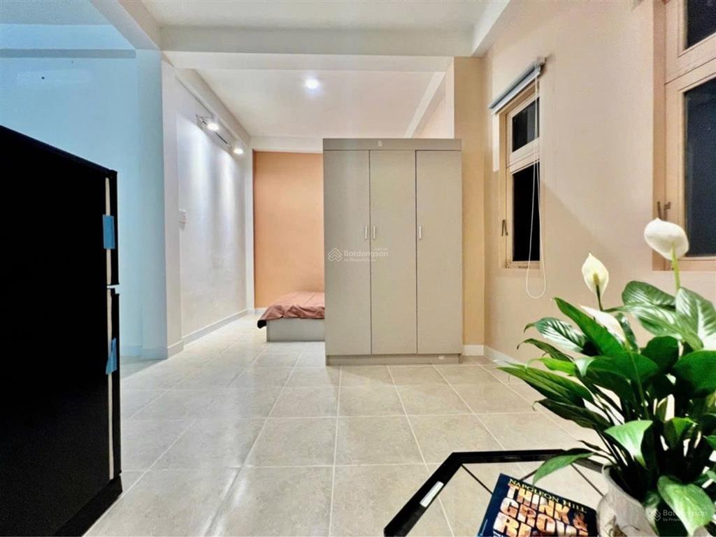 *bán nhà quận 4, tôn đản , đường 3m, 5 tầng, 40m2, giá 4tỷ25