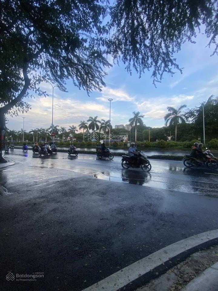 Bán nhà quận 7, căn góc 2 mt đại lộ nguyễn văn linh, 3 tầng, 100m2, gần chợ tân mỹ, giá 33 tỷ