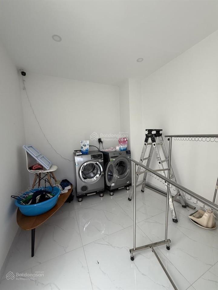 Bán nhà quận 4, khánh hội, 43m2, ngang 5.2m, 3 tầng, đường 3m, cách 20m ra mặt tiền, giá 6,9 tỷ