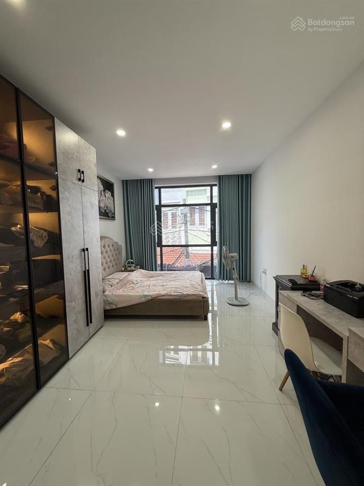 Bán nhà quận 4, khánh hội, 43m2, ngang 5.2m, 3 tầng, đường 3m, cách 20m ra mặt tiền, giá 6,9 tỷ