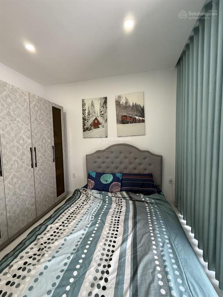 Bán nhà quận 4, khánh hội, 43m2, ngang 5.2m, 3 tầng, đường 3m, cách 20m ra mặt tiền, giá 6,9 tỷ