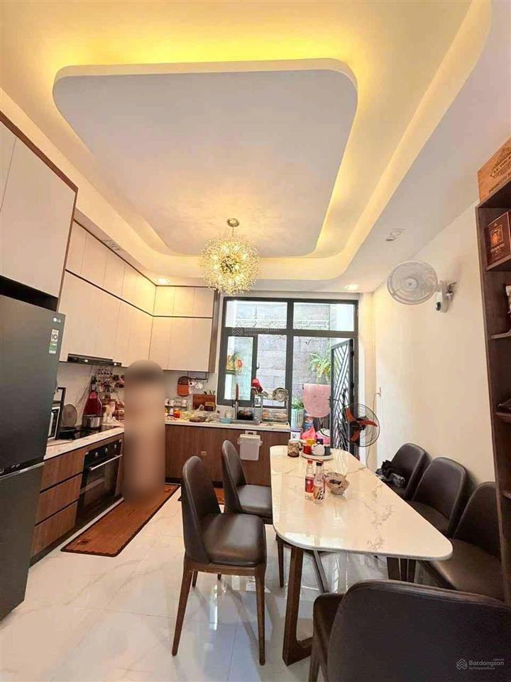 Bán nhà quận 7, 4 tầng, nguyễn văn linh, hxh, ngang 4m , 56m2, giá 8,2 tỷ
