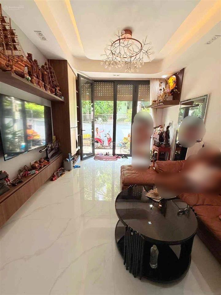 Bán nhà quận 7, 4 tầng, nguyễn văn linh, hxh, ngang 4m , 56m2, giá 8,2 tỷ