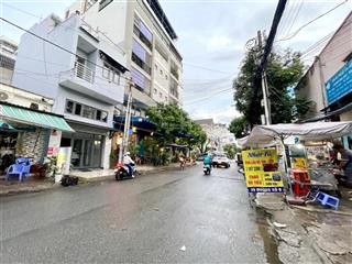 Bán nhà quận 7, mặt tiền đường số 8, ngang 4.3m, 4 tầng, gần chợ tân quy, giá 9,5 tỷ