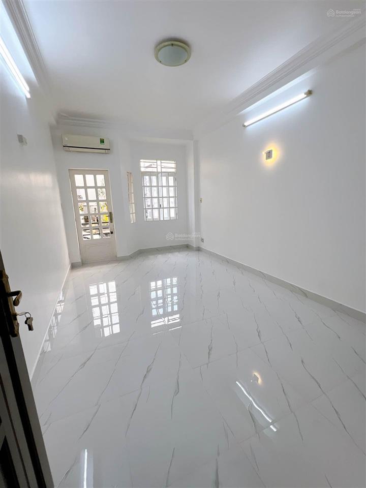 Bán nhà quận 4, tôn thất thuyết, 5 tầng, 55m2, đường 4m, giá 6,9 tỷ