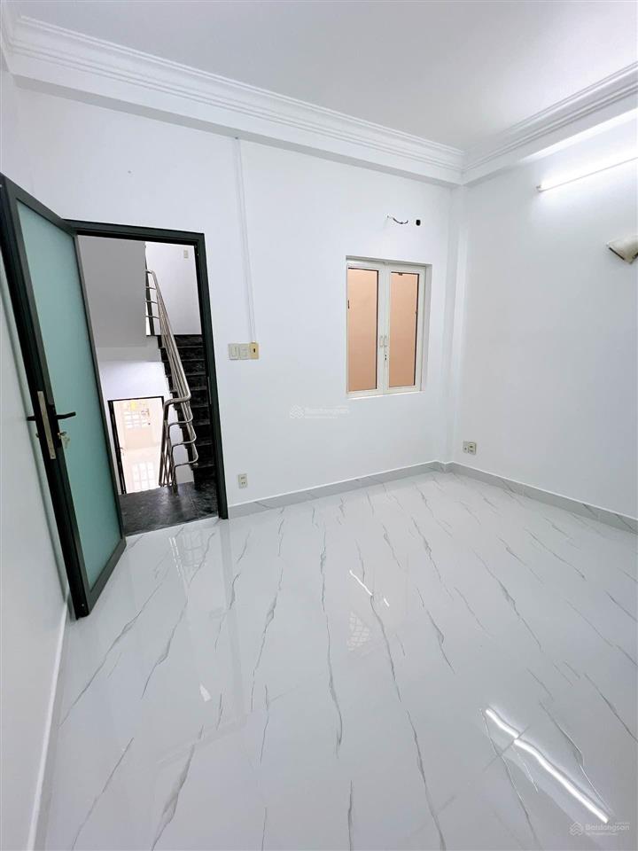 Bán nhà quận 4, tôn thất thuyết, 5 tầng, 55m2, đường 4m, giá 6,9 tỷ
