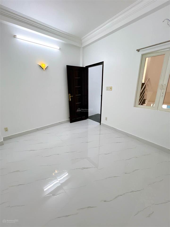 Bán nhà quận 4, tôn thất thuyết, 5 tầng, 55m2, đường 4m, giá 6,9 tỷ