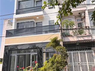 Bán nhà quận 7, 4 tầng, có thang máy, gần phú mỹ hưng, ngang 6m, đường 6m, giá 9,2 tỷ
