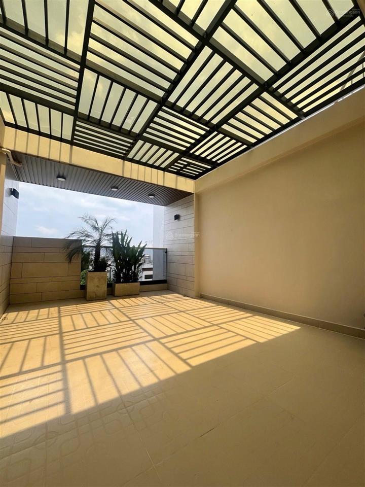 Bán nhà quận 7, 62m2, 4 tầng, gần phú mỹ hưng, đường 8m, kdc đồng bộ cao tầng, giá 9,2 tỷ