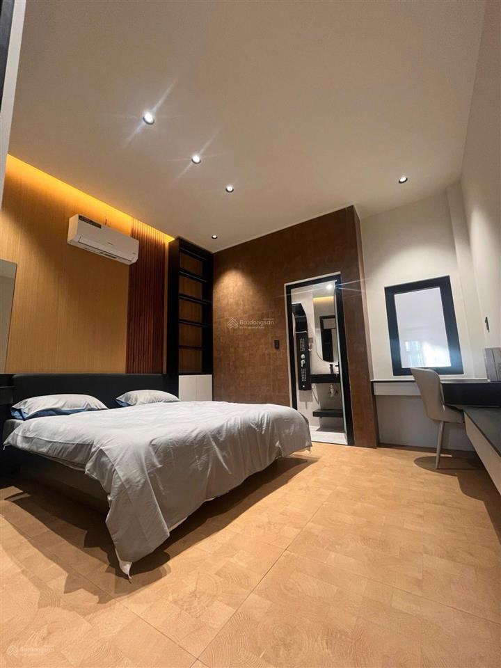 Bán nhà quận 7, 62m2, 4 tầng, gần phú mỹ hưng, đường 8m, kdc đồng bộ cao tầng, giá 9,2 tỷ