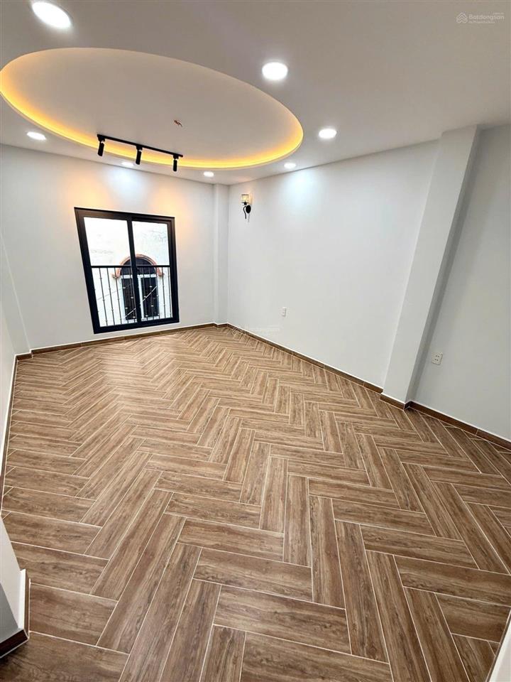 Bán nhà quận 4, mt đoàn văn bơ, 3 tầng, 58m2, gần hoàng diệu, giá 9,5 tỷ