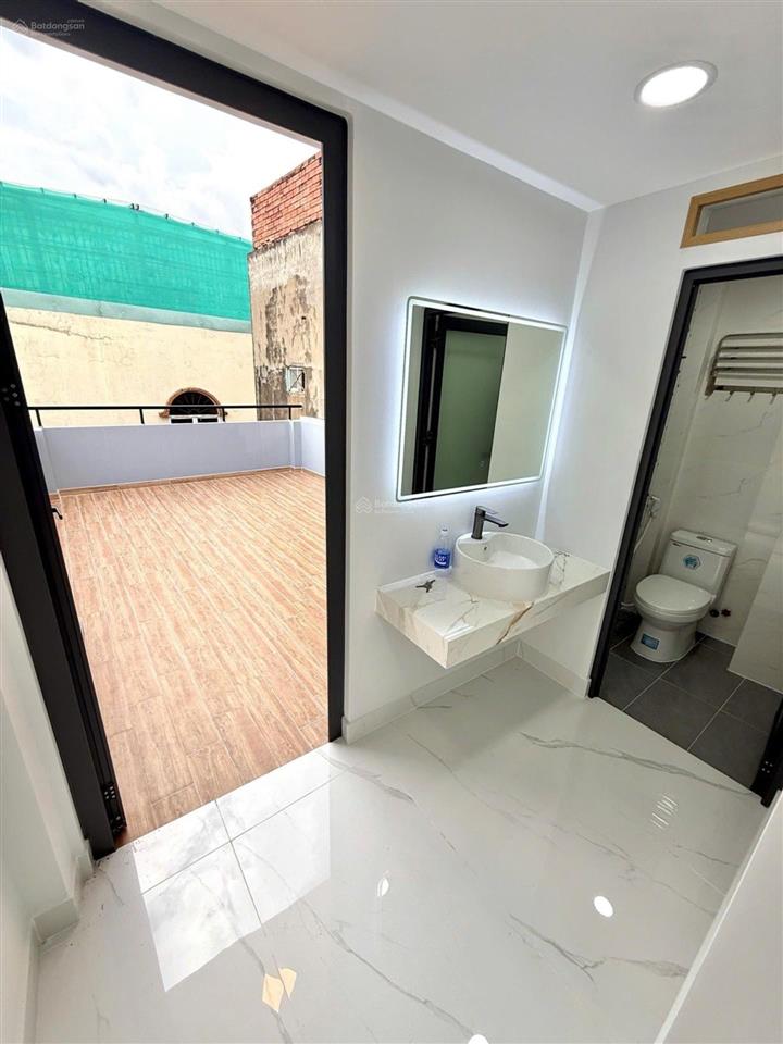 Bán nhà quận 4, mt đoàn văn bơ, 3 tầng, 58m2, gần hoàng diệu, giá 9,5 tỷ