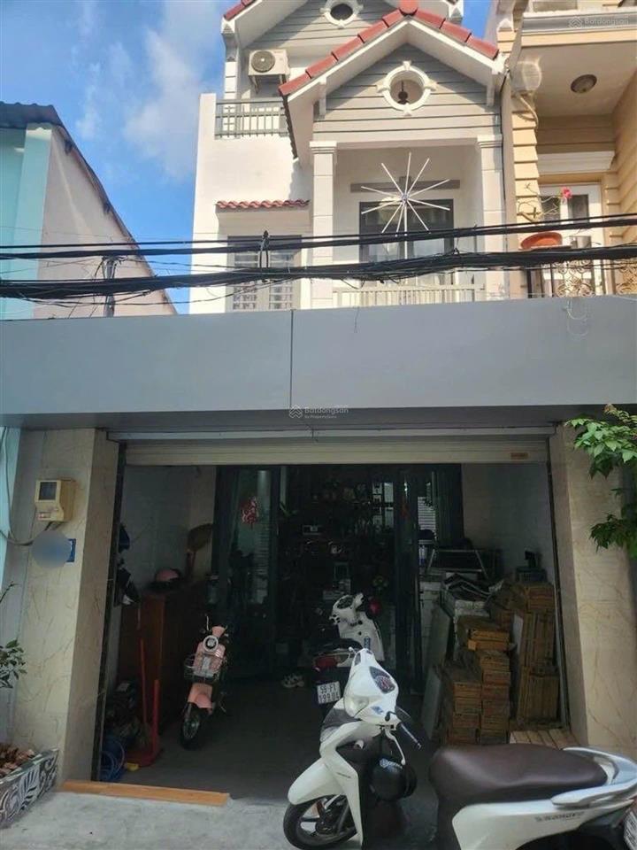 Bán nhà quận 7, đường 8m, p. phú thuận, gần nguyễn thị thập, 3 tầng, ngang 4m, giá 8,95 tỷ