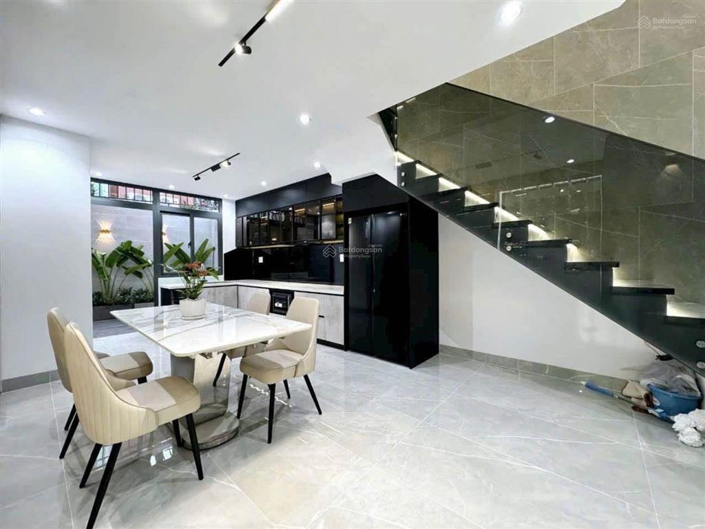 Bán nhà quận 7, võ thị nhờ, 3 tầng, đường 4m, ngang 4.2m, 72m2, giá 7,8 tỷ